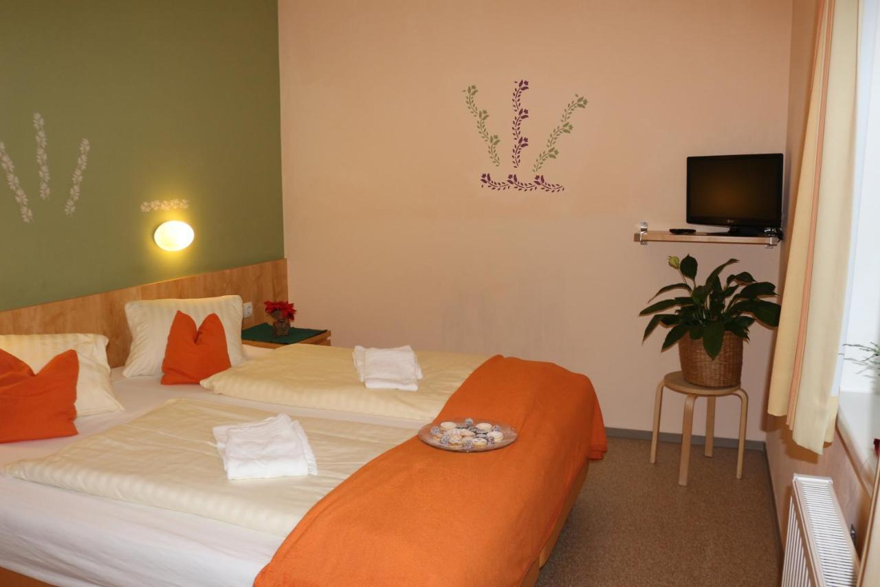 Pension Goeschlberger Mondsee Exterior photo