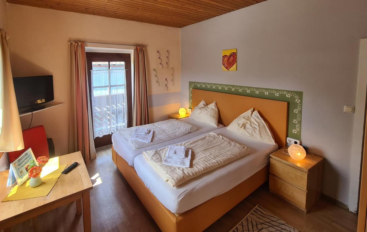 Pension Goeschlberger Mondsee Exterior photo