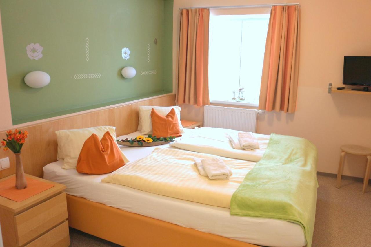 Pension Goeschlberger Mondsee Exterior photo