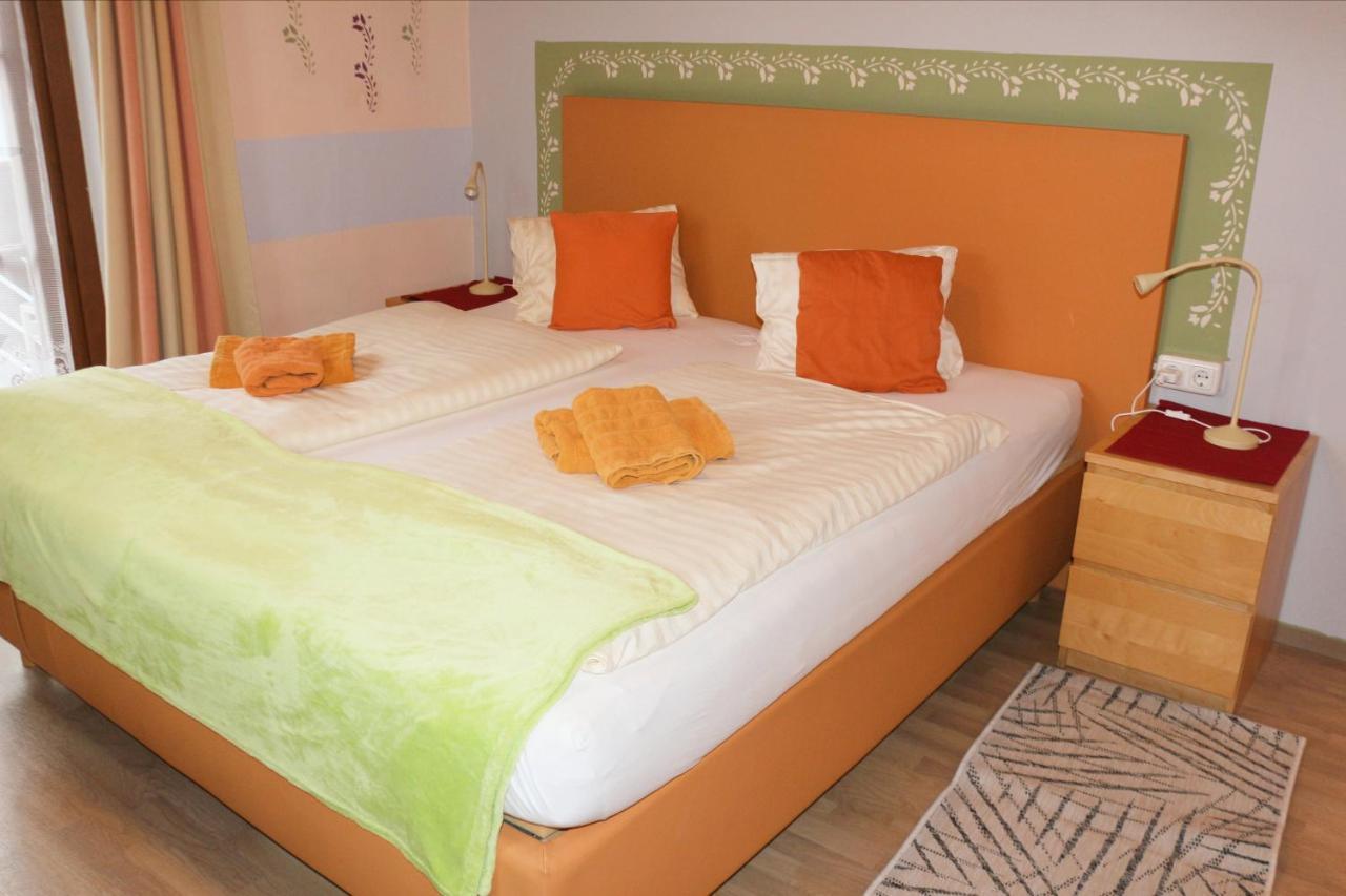 Pension Goeschlberger Mondsee Exterior photo