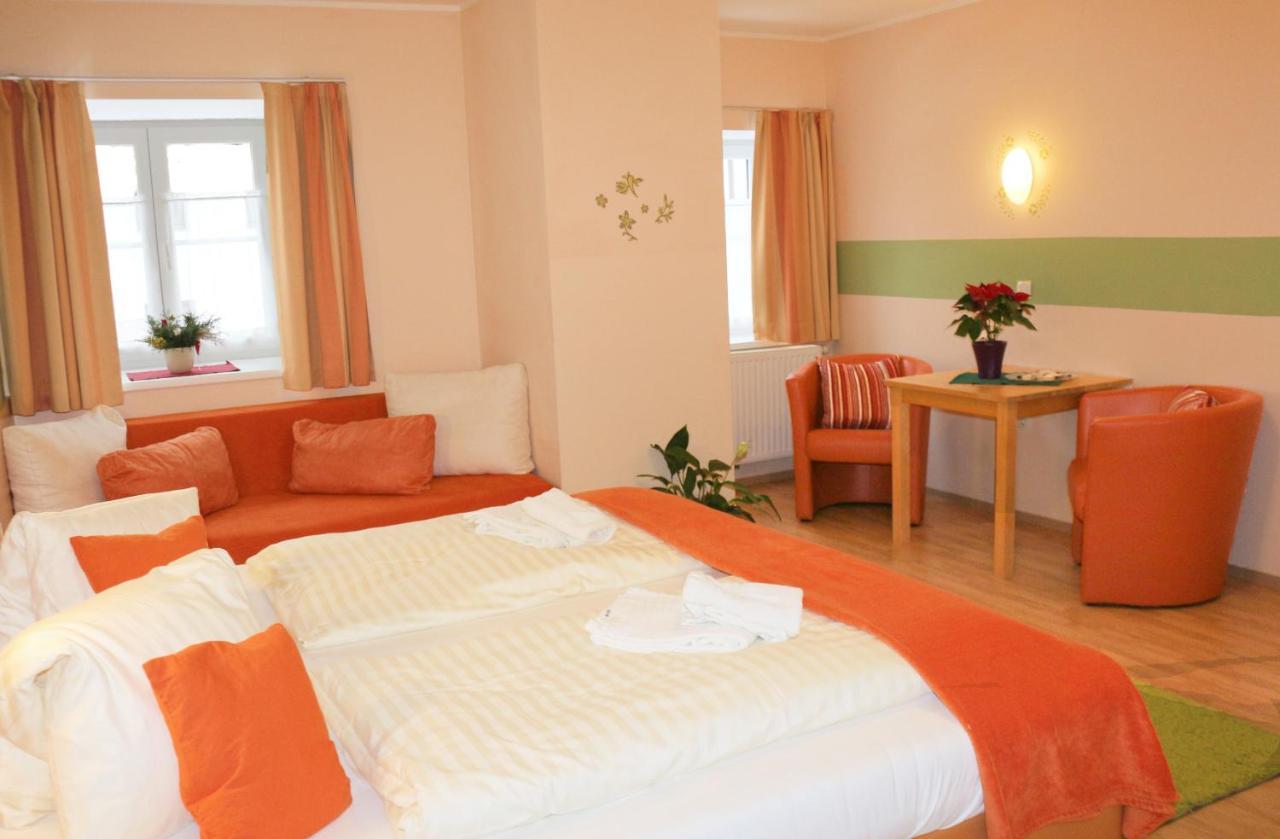 Pension Goeschlberger Mondsee Exterior photo